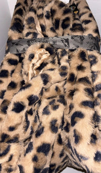 Cheetah Leopard Print Faux Fur Comforter (King)